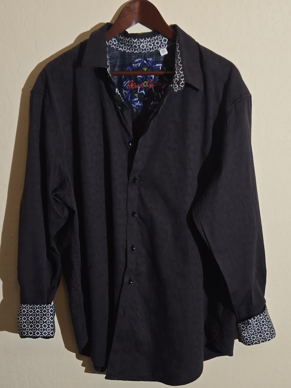 1 XL Robert Graham Black Long-Sleeve Button-Up Shirt